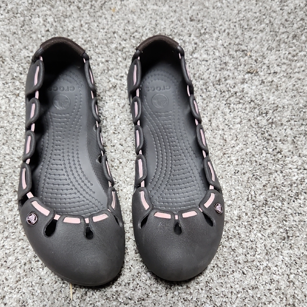 Crocs Size 7